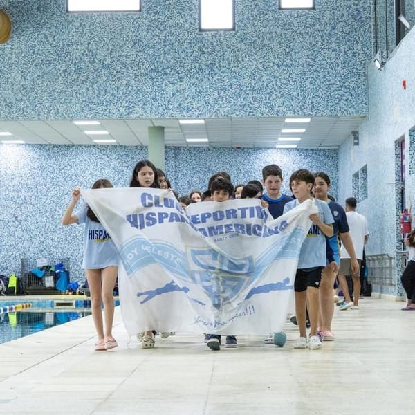 Natación en Ushuaia: gran torneo juvenil en el Polo de Malvinas