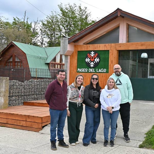 Tolhuin inaugura el innovador Paseo del Lago