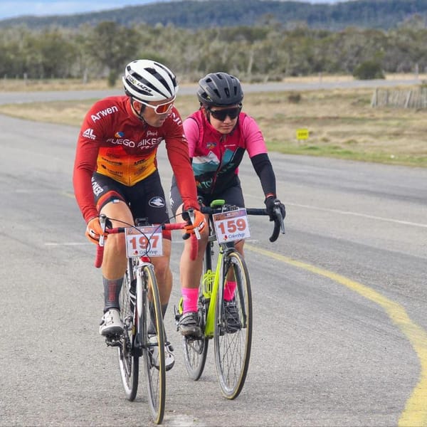 Ciclismo en Tolhuin: preparación para los Juegos de la Araucanía